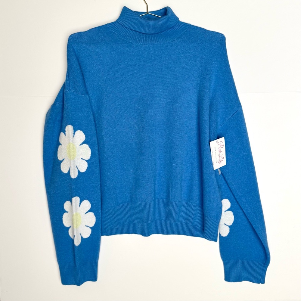 NWT Pink Lily Flower Sweater